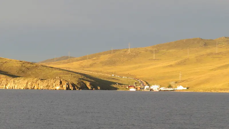Baykal Gölünün en büyük adası Olkhon Adasına geçiyoruz