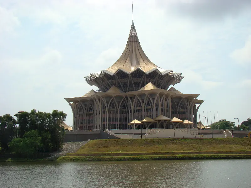 Borneo, Beyaz Raca James Brooke'un sarayı Astana