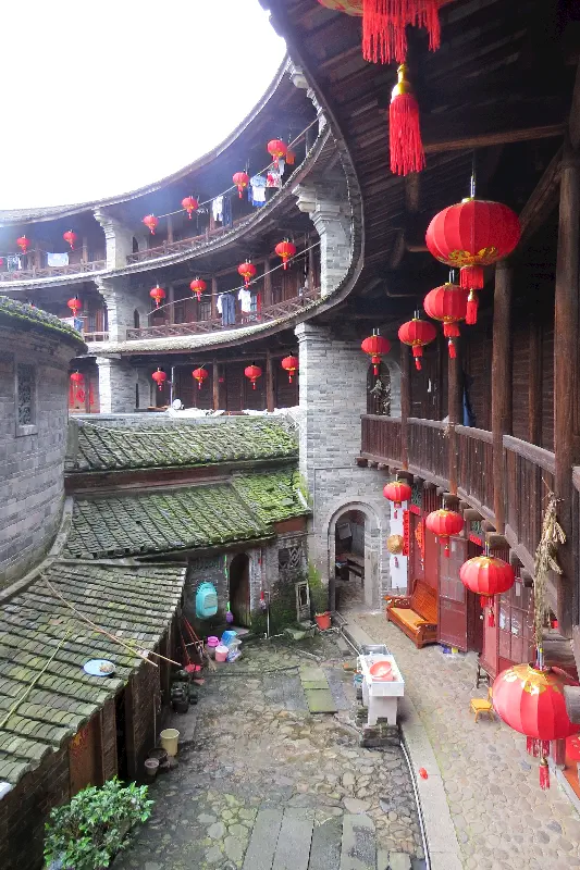Fujian, Dairesel planlı bir kale  köyün iç yerleşimi