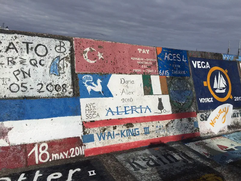 Faial adasında ilginç Horta Limanı