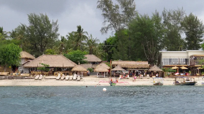Gili adalarında Cenneti çağrıştıran kumsallar