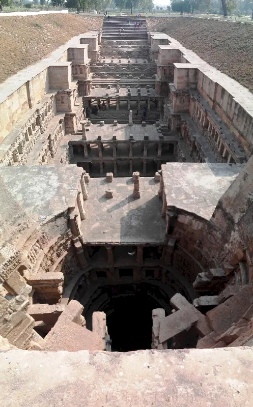 Kraliçe’nin Kuyusu Rani-Ki-Vav