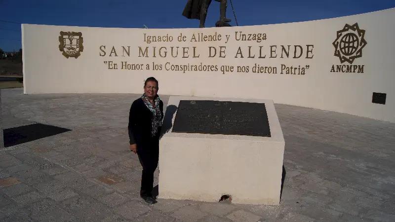 Milli kahraman San Miguel De Allende Anıtı