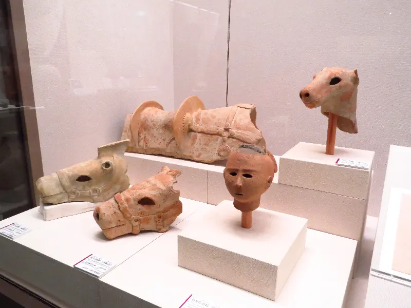 Seramik kofun süsleri