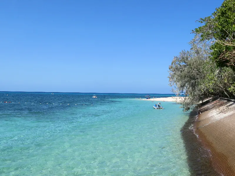 Büyük Resif, Turistler için güvenli plaj