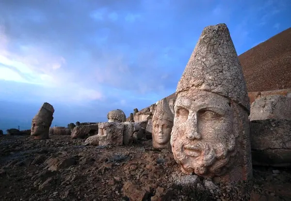 UNESCO DÜNYA MİRASI KAVRAMI NASIL DOĞDU? 8 Nemrut Dağı
